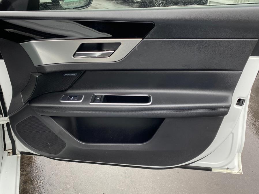 2016 Jaguar XF 4dr Sdn 35t Prestige AWD, available for sale in Canton, Connecticut | Lava Motors 2 Inc. Canton, Connecticut 2016 Jaguar XF 4dr Sdn 35t Prestige AWD, available for sale in Canton, Connecticut | Lava Motors 2 Inc. Canton, Connecticut