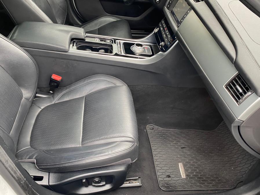 2016 Jaguar XF 4dr Sdn 35t Prestige AWD, available for sale in Canton, Connecticut | Lava Motors 2 Inc. Canton, Connecticut 2016 Jaguar XF 4dr Sdn 35t Prestige AWD, available for sale in Canton, Connecticut | Lava Motors 2 Inc. Canton, Connecticut