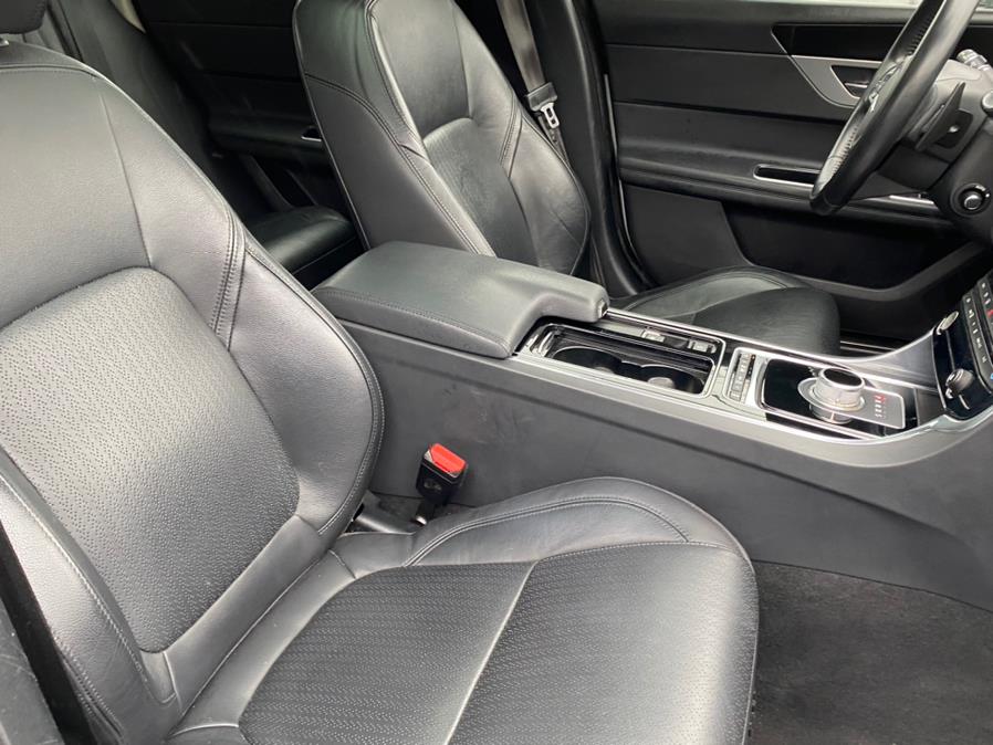 2016 Jaguar XF 4dr Sdn 35t Prestige AWD, available for sale in Canton, Connecticut | Lava Motors 2 Inc. Canton, Connecticut 2016 Jaguar XF 4dr Sdn 35t Prestige AWD, available for sale in Canton, Connecticut | Lava Motors 2 Inc. Canton, Connecticut