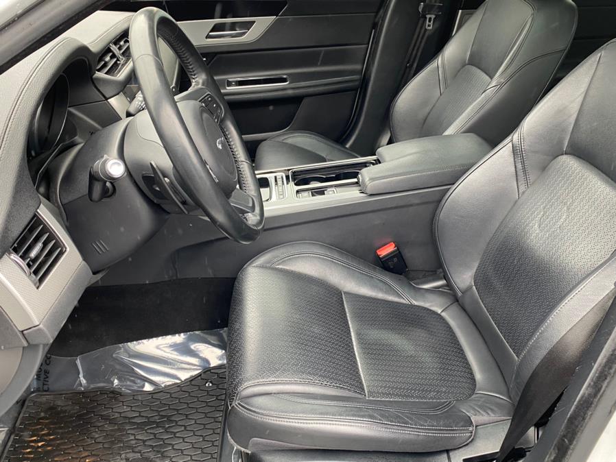 2016 Jaguar XF 4dr Sdn 35t Prestige AWD, available for sale in Canton, Connecticut | Lava Motors 2 Inc. Canton, Connecticut 2016 Jaguar XF 4dr Sdn 35t Prestige AWD, available for sale in Canton, Connecticut | Lava Motors 2 Inc. Canton, Connecticut