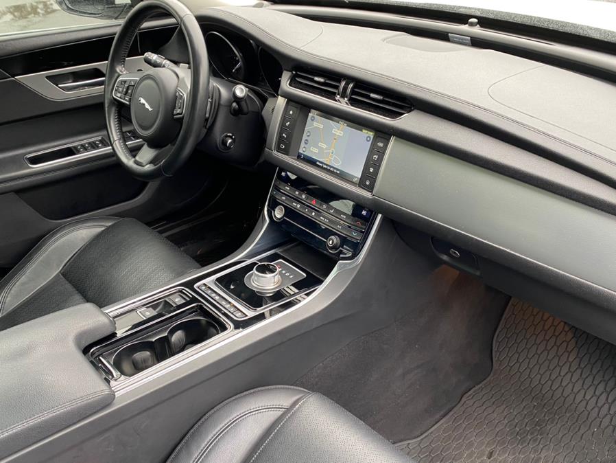 2016 Jaguar XF 4dr Sdn 35t Prestige AWD, available for sale in Canton, Connecticut | Lava Motors 2 Inc. Canton, Connecticut 2016 Jaguar XF 4dr Sdn 35t Prestige AWD, available for sale in Canton, Connecticut | Lava Motors 2 Inc. Canton, Connecticut