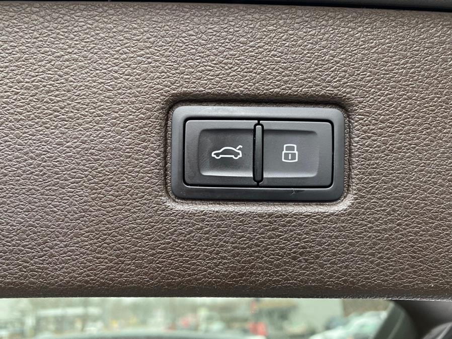 2017 Audi Q7 3.0 TFSI Premium Plus, available for sale in Canton, Connecticut | Lava Motors 2 Inc. Canton, Connecticut 2017 Audi Q7 3.0 TFSI Premium Plus, available for sale in Canton, Connecticut | Lava Motors 2 Inc. Canton, Connecticut