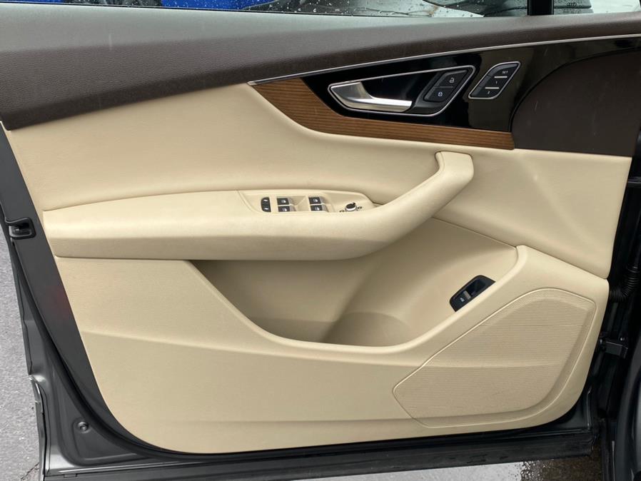2017 Audi Q7 3.0 TFSI Premium Plus, available for sale in Canton, Connecticut | Lava Motors 2 Inc. Canton, Connecticut 2017 Audi Q7 3.0 TFSI Premium Plus, available for sale in Canton, Connecticut | Lava Motors 2 Inc. Canton, Connecticut