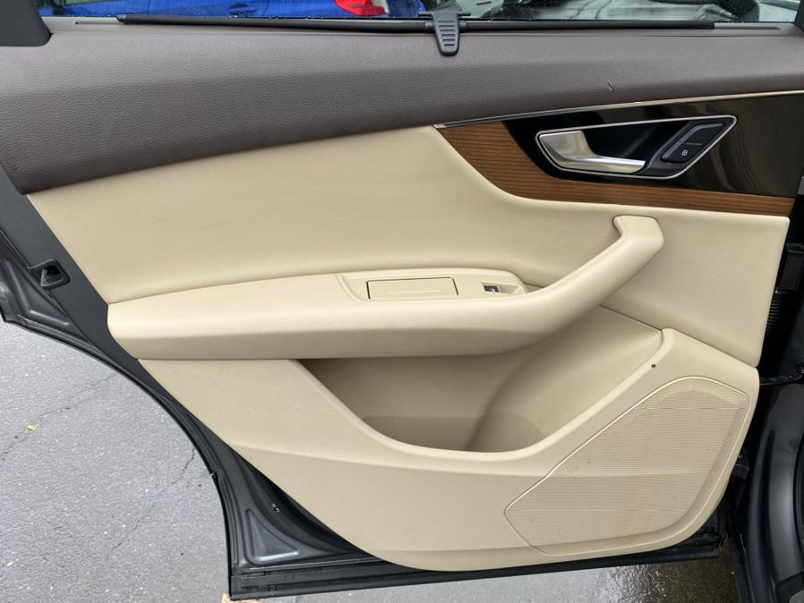 2017 Audi Q7 3.0 TFSI Premium Plus, available for sale in Canton, Connecticut | Lava Motors 2 Inc. Canton, Connecticut 2017 Audi Q7 3.0 TFSI Premium Plus, available for sale in Canton, Connecticut | Lava Motors 2 Inc. Canton, Connecticut