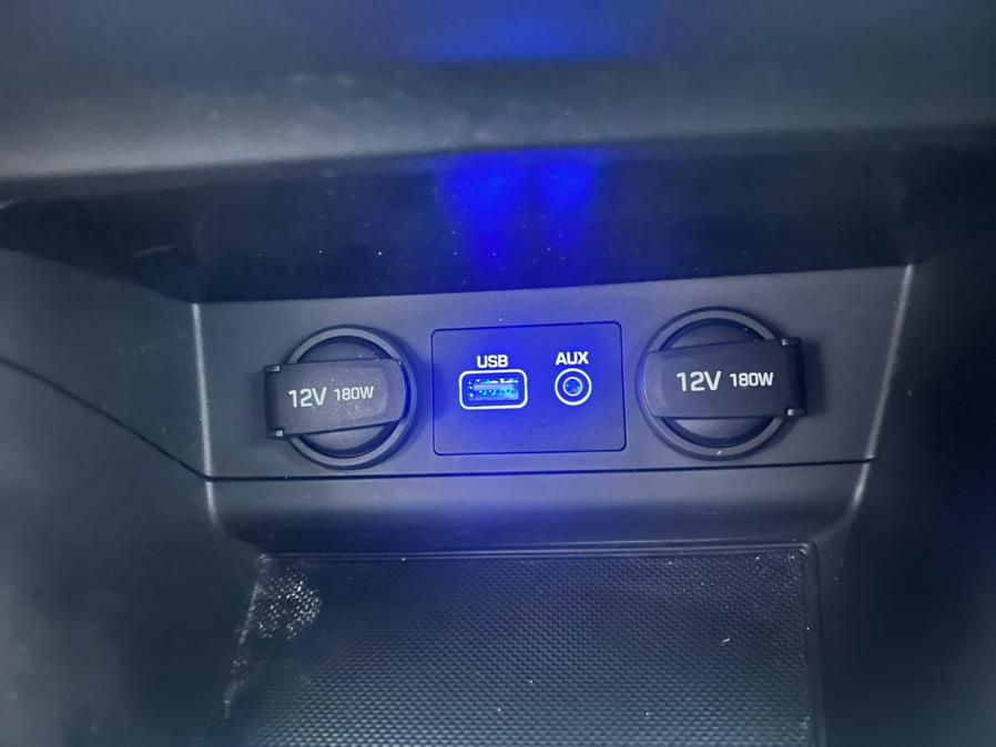 2015 Hyundai Sonata 4dr Sdn 2.4L SE PZEV, available for sale in Springfield, Massachusetts | Jordan Auto Sales. Springfield, Massachusetts 2015 Hyundai Sonata 4dr Sdn 2.4L SE PZEV, available for sale in Springfield, Massachusetts | Jordan Auto Sales. Springfield, Massachusetts