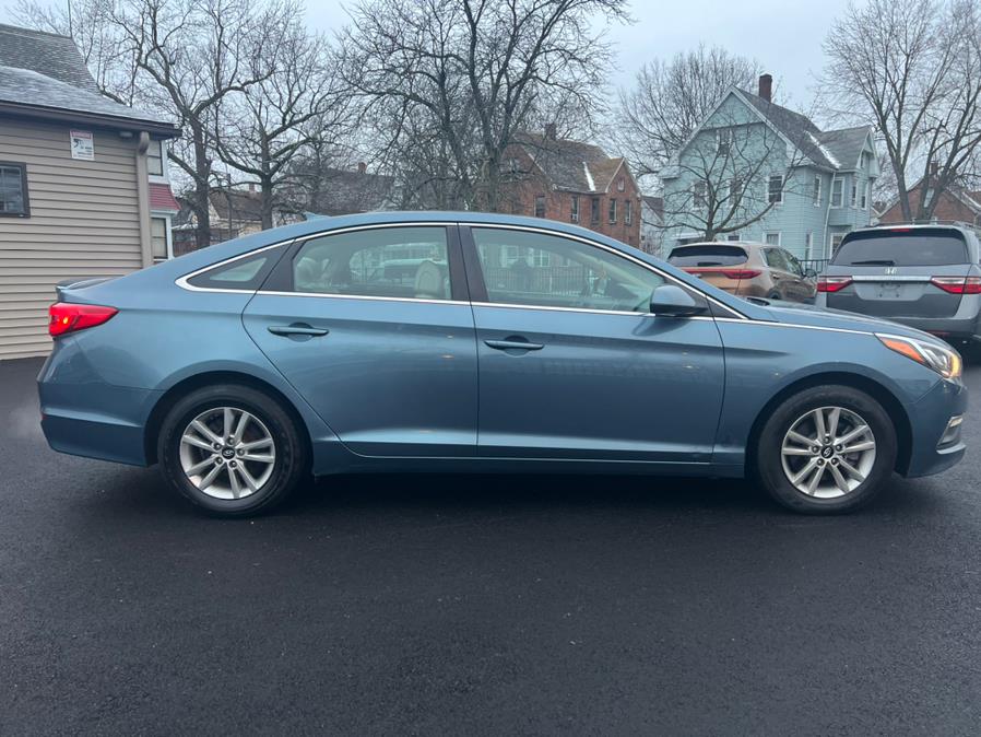 2015 Hyundai Sonata 4dr Sdn 2.4L SE PZEV, available for sale in Springfield, Massachusetts | Jordan Auto Sales. Springfield, Massachusetts 2015 Hyundai Sonata 4dr Sdn 2.4L SE PZEV, available for sale in Springfield, Massachusetts | Jordan Auto Sales. Springfield, Massachusetts