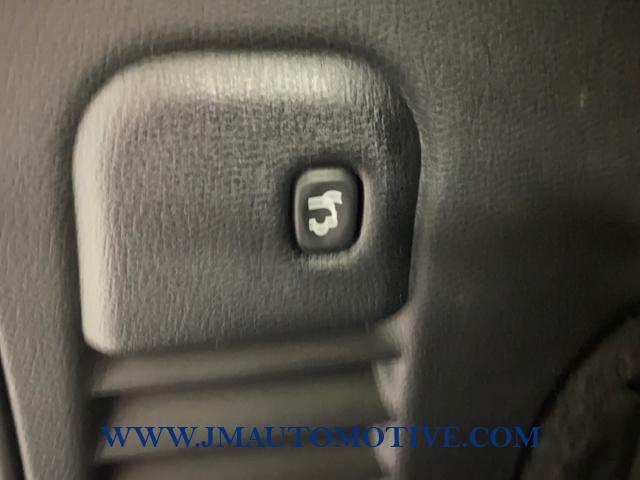 2015 Jeep Grand Cherokee 4WD 4dr Overland, available for sale in Naugatuck, Connecticut | J&M Automotive Sls&Svc LLC. Naugatuck, Connecticut 2015 Jeep Grand Cherokee 4WD 4dr Overland, available for sale in Naugatuck, Connecticut | J&M Automotive Sls&Svc LLC. Naugatuck, Connecticut