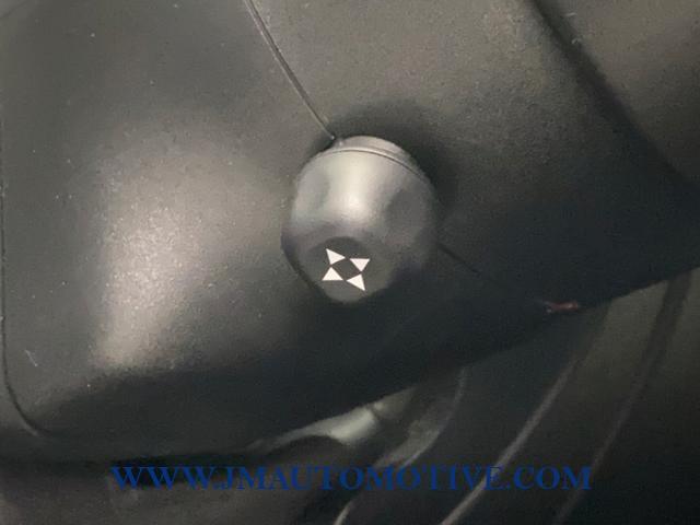 2015 Jeep Grand Cherokee 4WD 4dr Overland, available for sale in Naugatuck, Connecticut | J&M Automotive Sls&Svc LLC. Naugatuck, Connecticut 2015 Jeep Grand Cherokee 4WD 4dr Overland, available for sale in Naugatuck, Connecticut | J&M Automotive Sls&Svc LLC. Naugatuck, Connecticut