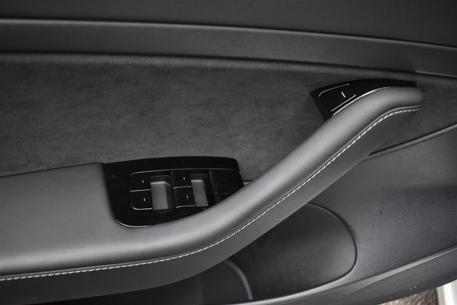 2020 Tesla Model 3 Standard Range Plus 4dr Sedan, available for sale in Great Neck, New York | Camy Cars. Great Neck, New York 2020 Tesla Model 3 Standard Range Plus 4dr Sedan, available for sale in Great Neck, New York | Camy Cars. Great Neck, New York