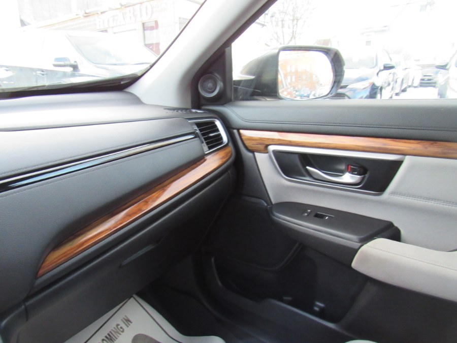 2017 Honda CR-V EX, available for sale in Worcester, Massachusetts | Hilario's Auto Sales Inc.. Worcester, Massachusetts 2017 Honda CR-V EX, available for sale in Worcester, Massachusetts | Hilario's Auto Sales Inc.. Worcester, Massachusetts