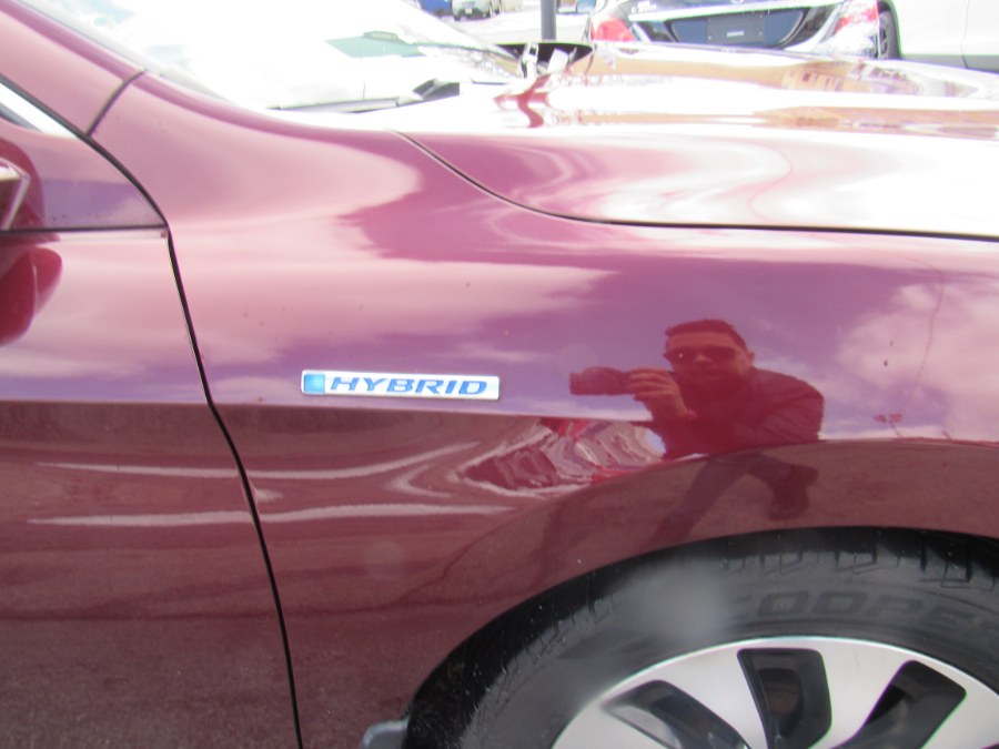 2014 Honda Accord Hybrid EX-L, available for sale in Worcester, Massachusetts | Hilario's Auto Sales Inc.. Worcester, Massachusetts 2014 Honda Accord Hybrid EX-L, available for sale in Worcester, Massachusetts | Hilario's Auto Sales Inc.. Worcester, Massachusetts