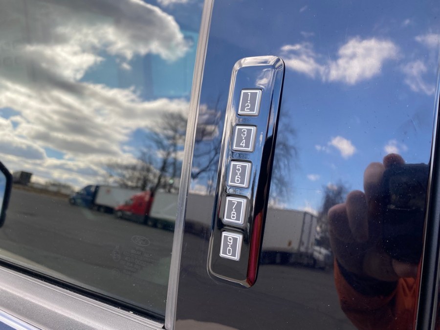 2019 Ford F-150 LARIAT 4WD SuperCrew 6.5'' Box, available for sale in West Springfield, Massachusetts | Union Street Auto Sales. West Springfield, Massachusetts 2019 Ford F-150 LARIAT 4WD SuperCrew 6.5'' Box, available for sale in West Springfield, Massachusetts | Union Street Auto Sales. West Springfield, Massachusetts