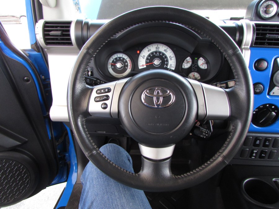 2007 Toyota FJ Cruiser 4WD 4dr Auto (Natl), available for sale in Orlando, Florida | VIP Auto Enterprise, Inc. Orlando, Florida 2007 Toyota FJ Cruiser 4WD 4dr Auto (Natl), available for sale in Orlando, Florida | VIP Auto Enterprise, Inc. Orlando, Florida