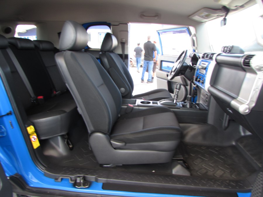 2007 Toyota FJ Cruiser 4WD 4dr Auto (Natl), available for sale in Orlando, Florida | VIP Auto Enterprise, Inc. Orlando, Florida 2007 Toyota FJ Cruiser 4WD 4dr Auto (Natl), available for sale in Orlando, Florida | VIP Auto Enterprise, Inc. Orlando, Florida