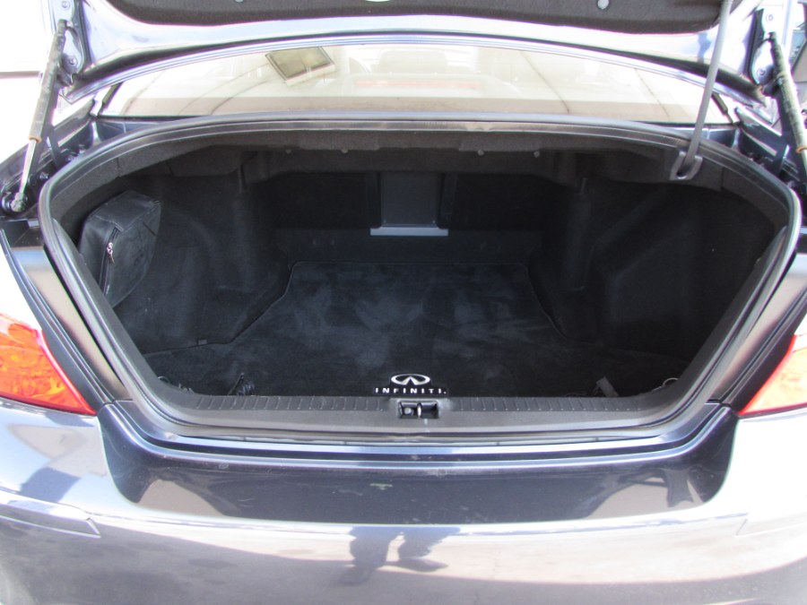 2009 Infiniti M35 4dr Sdn AWD, available for sale in Orlando, Florida | VIP Auto Enterprise, Inc. Orlando, Florida 2009 Infiniti M35 4dr Sdn AWD, available for sale in Orlando, Florida | VIP Auto Enterprise, Inc. Orlando, Florida