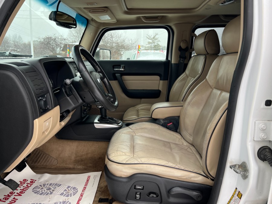 2006 HUMMER H3 4dr 4WD SUV, available for sale in Ortonville, Michigan | Marsh Auto Sales LLC. Ortonville, Michigan 2006 HUMMER H3 4dr 4WD SUV, available for sale in Ortonville, Michigan | Marsh Auto Sales LLC. Ortonville, Michigan