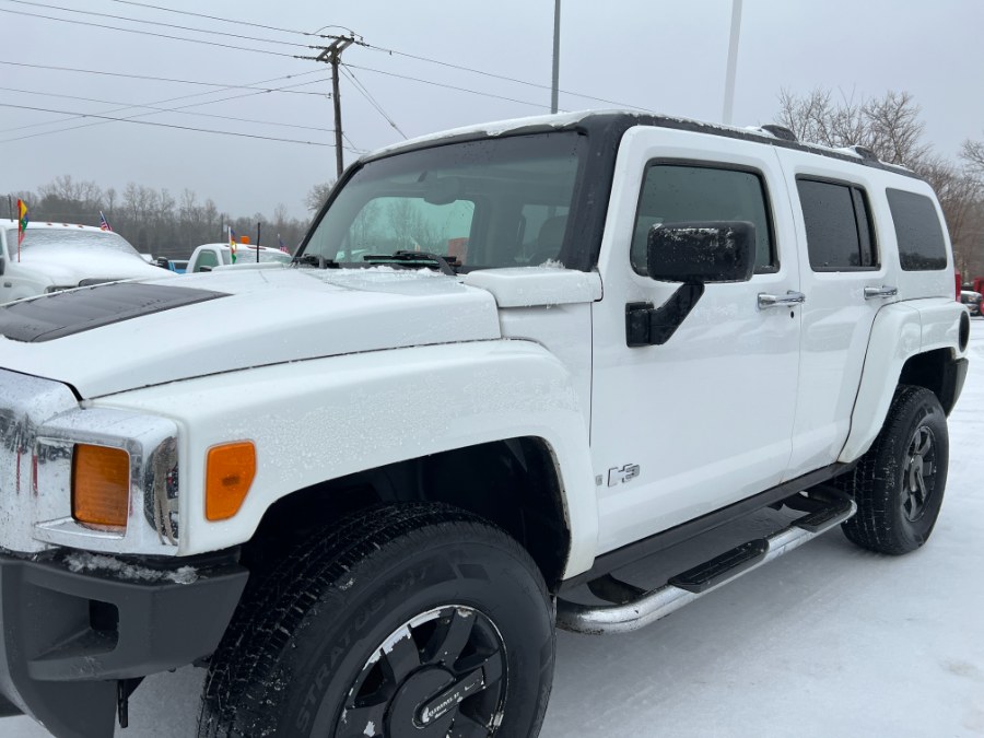 2006 HUMMER H3 4dr 4WD SUV, available for sale in Ortonville, Michigan | Marsh Auto Sales LLC. Ortonville, Michigan 2006 HUMMER H3 4dr 4WD SUV, available for sale in Ortonville, Michigan | Marsh Auto Sales LLC. Ortonville, Michigan