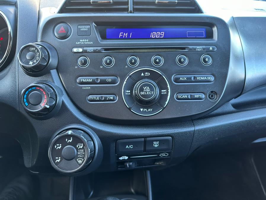 2013 Honda Fit 5dr HB Auto Sport, available for sale in Manchester, Connecticut | Carsonmain LLC. Manchester, Connecticut 2013 Honda Fit 5dr HB Auto Sport, available for sale in Manchester, Connecticut | Carsonmain LLC. Manchester, Connecticut