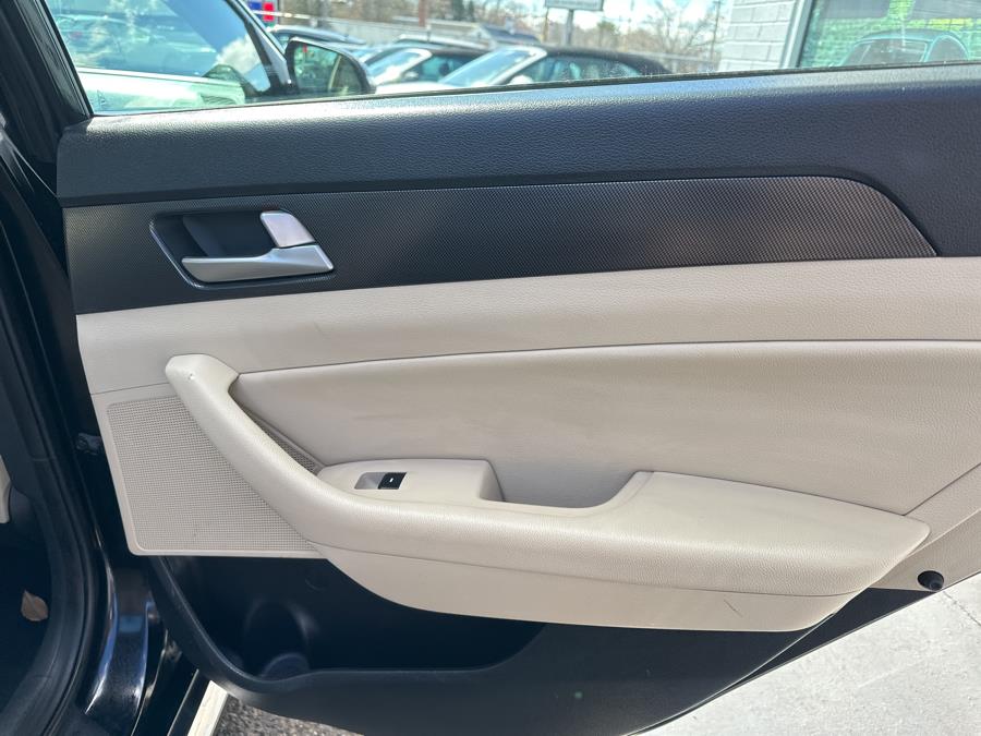 2016 HYUNDAI SONATA SPORT 4dr Sdn 2.4L Sport, available for sale in Milford, Connecticut | Superior Motors LLC. Milford, Connecticut 2016 HYUNDAI SONATA SPORT 4dr Sdn 2.4L Sport, available for sale in Milford, Connecticut | Superior Motors LLC. Milford, Connecticut