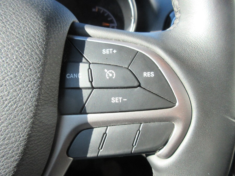 2019 Jeep Grand Cherokee Altitude 4x4, available for sale in Linden, New Jersey | Route 27 Auto Mall. Linden, New Jersey 2019 Jeep Grand Cherokee Altitude 4x4, available for sale in Linden, New Jersey | Route 27 Auto Mall. Linden, New Jersey