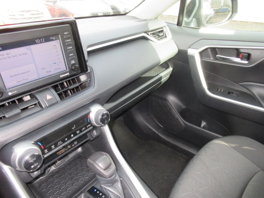 2021 Toyota RAV4 XLE FWD (Natl), available for sale in Linden, New Jersey | Route 27 Auto Mall. Linden, New Jersey 2021 Toyota RAV4 XLE FWD (Natl), available for sale in Linden, New Jersey | Route 27 Auto Mall. Linden, New Jersey