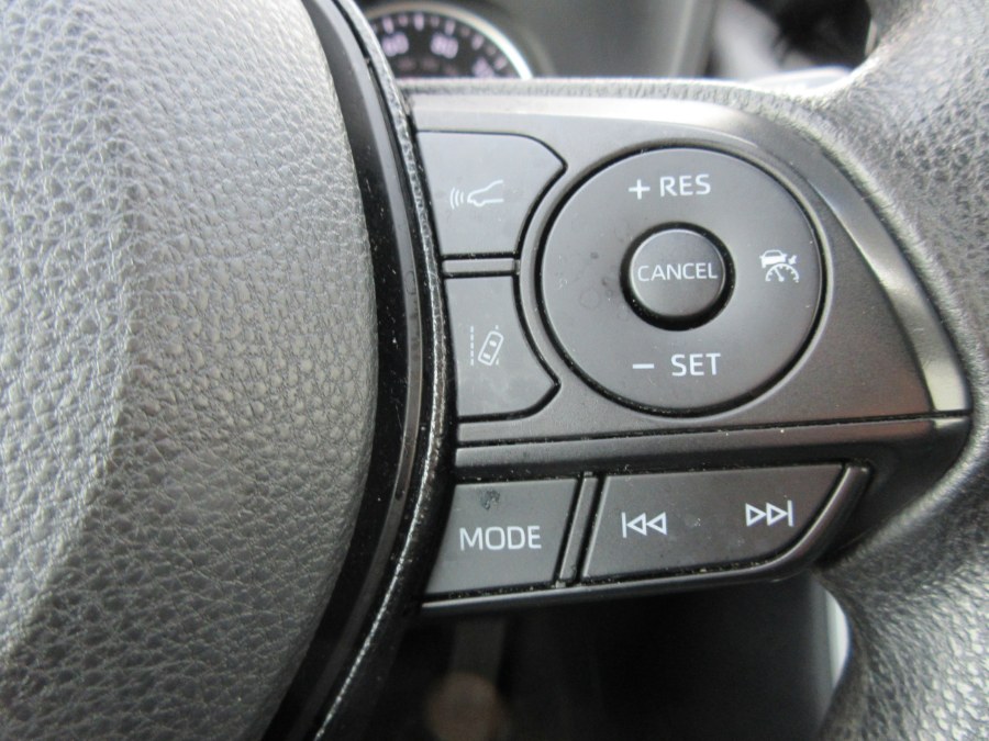 2021 Toyota RAV4 XLE FWD (Natl), available for sale in Linden, New Jersey | Route 27 Auto Mall. Linden, New Jersey 2021 Toyota RAV4 XLE FWD (Natl), available for sale in Linden, New Jersey | Route 27 Auto Mall. Linden, New Jersey