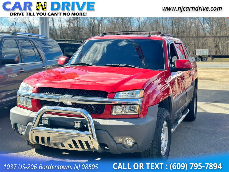 2004 Chevrolet Avalanche 1500 4WD, available for sale in Burlington, New Jersey | Car N Drive. Burlington, New Jersey