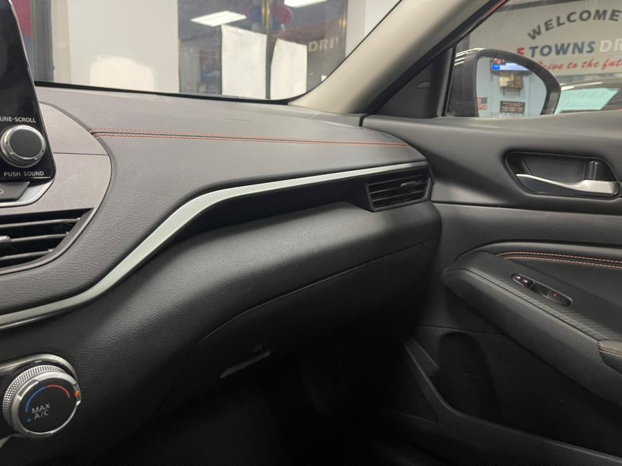 2021 Nissan Altima 2.5 SR Sedan, available for sale in Inwood, New York | 5 Towns Drive. Inwood, New York 2021 Nissan Altima 2.5 SR Sedan, available for sale in Inwood, New York | 5 Towns Drive. Inwood, New York