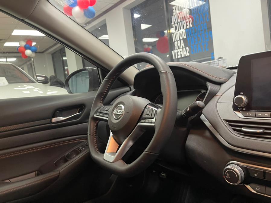 2021 Nissan Altima 2.5 SR Sedan, available for sale in Inwood, New York | 5 Towns Drive. Inwood, New York 2021 Nissan Altima 2.5 SR Sedan, available for sale in Inwood, New York | 5 Towns Drive. Inwood, New York