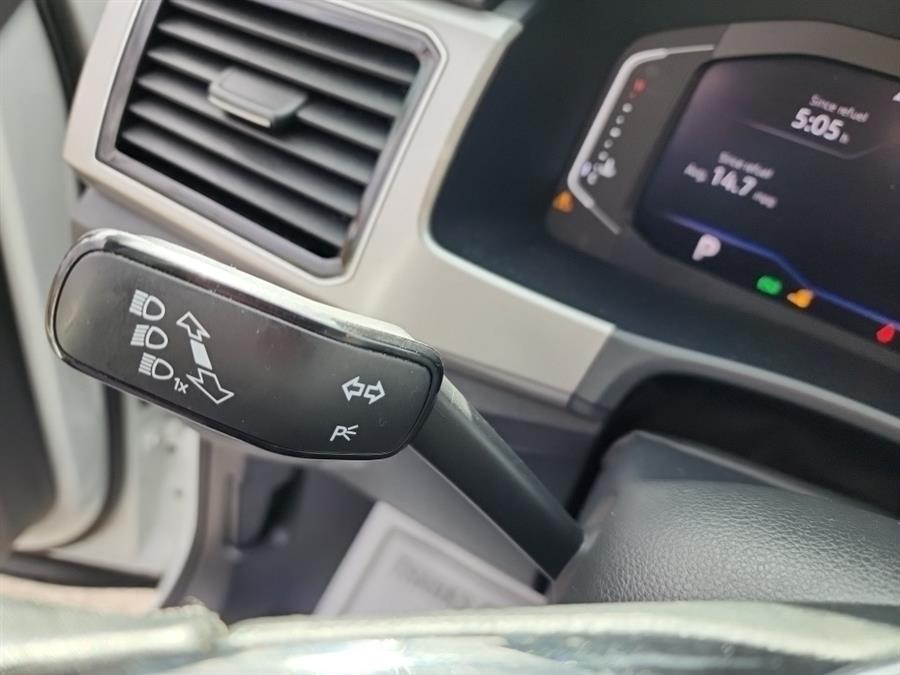 2019 Volkswagen Atlas 3.6L V6 SEL 4MOTION, available for sale in Islip, New York | L.I. Auto Gallery. Islip, New York 2019 Volkswagen Atlas 3.6L V6 SEL 4MOTION, available for sale in Islip, New York | L.I. Auto Gallery. Islip, New York
