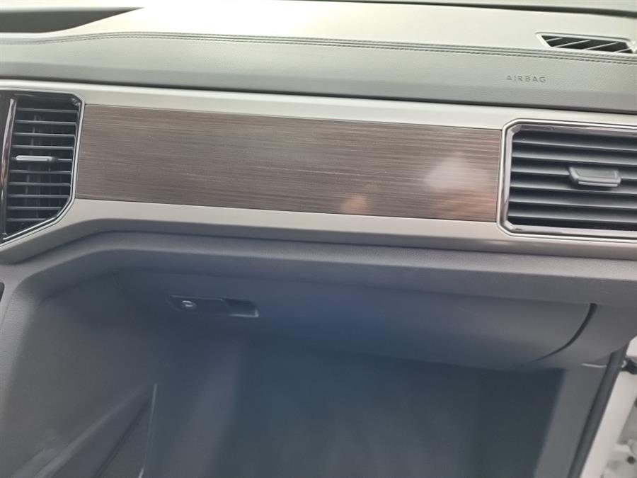 2019 Volkswagen Atlas 3.6L V6 SEL 4MOTION, available for sale in Islip, New York | L.I. Auto Gallery. Islip, New York 2019 Volkswagen Atlas 3.6L V6 SEL 4MOTION, available for sale in Islip, New York | L.I. Auto Gallery. Islip, New York