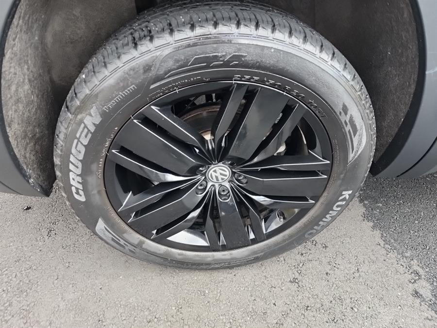 2019 Volkswagen Atlas 3.6L V6 SEL 4MOTION, available for sale in Islip, New York | L.I. Auto Gallery. Islip, New York 2019 Volkswagen Atlas 3.6L V6 SEL 4MOTION, available for sale in Islip, New York | L.I. Auto Gallery. Islip, New York
