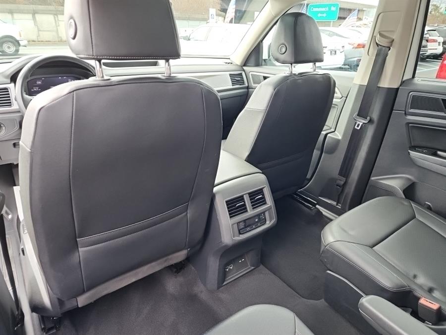 2019 Volkswagen Atlas 3.6L V6 SEL 4MOTION, available for sale in Islip, New York | L.I. Auto Gallery. Islip, New York 2019 Volkswagen Atlas 3.6L V6 SEL 4MOTION, available for sale in Islip, New York | L.I. Auto Gallery. Islip, New York