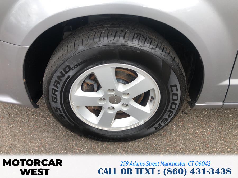 2013 Dodge Grand Caravan 4dr Wgn SXT, available for sale in Manchester, Connecticut | Motorcar West. Manchester, Connecticut 2013 Dodge Grand Caravan 4dr Wgn SXT, available for sale in Manchester, Connecticut | Motorcar West. Manchester, Connecticut