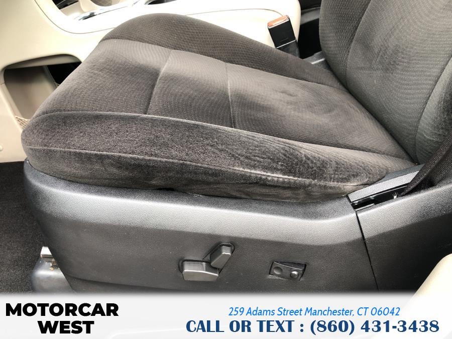 2013 Dodge Grand Caravan 4dr Wgn SXT, available for sale in Manchester, Connecticut | Motorcar West. Manchester, Connecticut 2013 Dodge Grand Caravan 4dr Wgn SXT, available for sale in Manchester, Connecticut | Motorcar West. Manchester, Connecticut