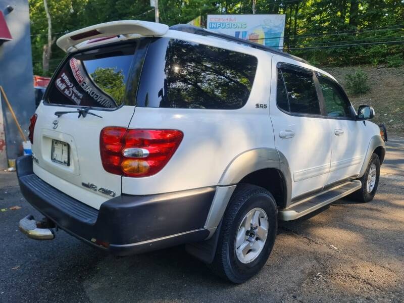 2004 Toyota Sequoia 4dr SR5 4WD, available for sale in Bloomingdale, New Jersey | Bloomingdale Auto Group. Bloomingdale, New Jersey 2004 Toyota Sequoia 4dr SR5 4WD, available for sale in Bloomingdale, New Jersey | Bloomingdale Auto Group. Bloomingdale, New Jersey