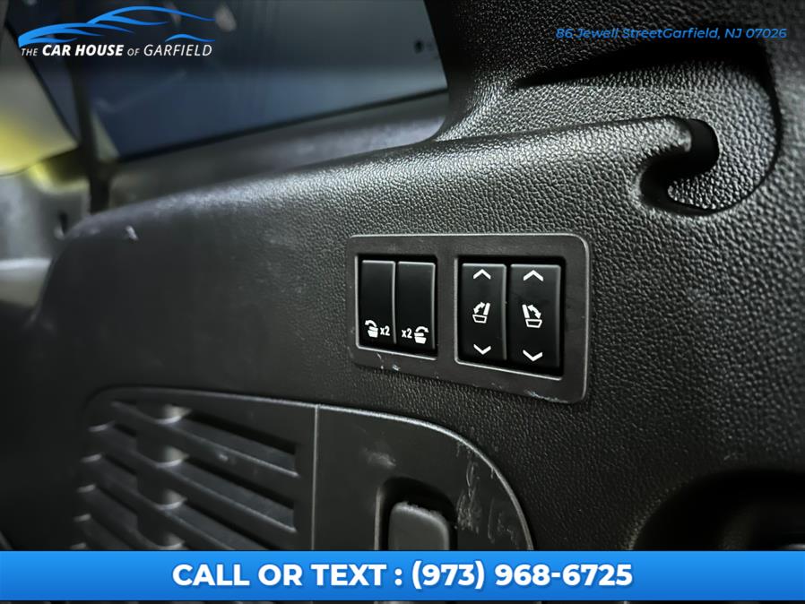 2018 Cadillac Escalade ESV 4WD 4dr Luxury, available for sale in Garfield, New Jersey | Car House Of Garfield. Garfield, New Jersey 2018 Cadillac Escalade ESV 4WD 4dr Luxury, available for sale in Garfield, New Jersey | Car House Of Garfield. Garfield, New Jersey