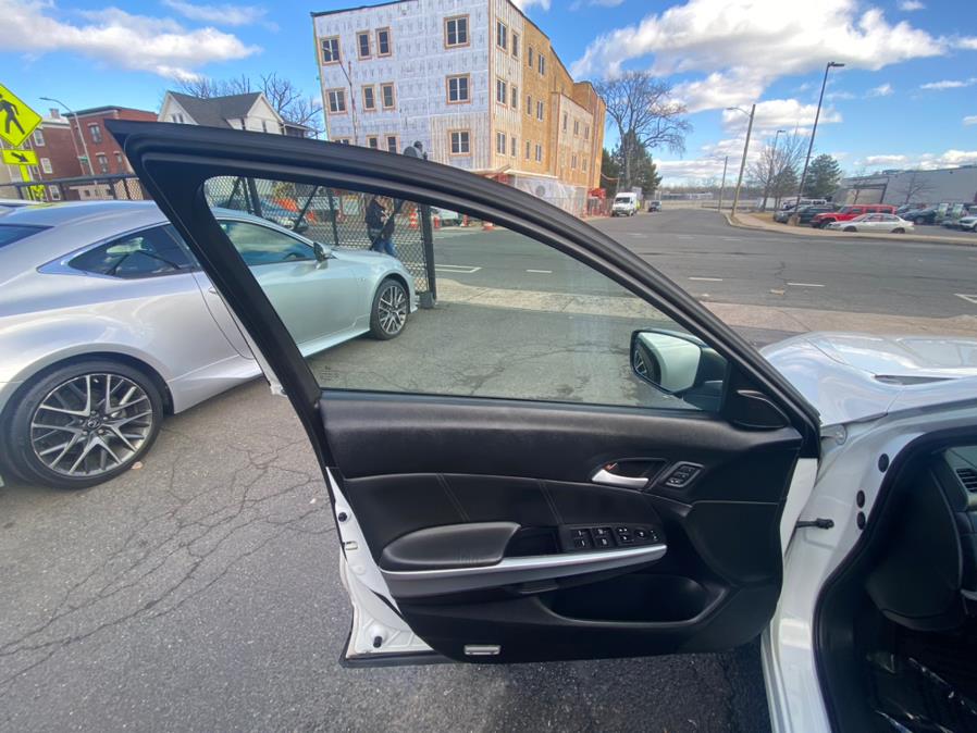 2015 Honda Crosstour EX-L 4WD / Navi, available for sale in Hartford, Connecticut | VEB Auto Sales. Hartford, Connecticut 2015 Honda Crosstour EX-L 4WD / Navi, available for sale in Hartford, Connecticut | VEB Auto Sales. Hartford, Connecticut