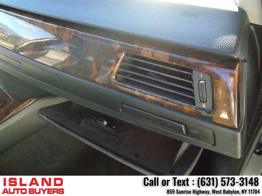 2008 BMW 3 Series 328xi AWD 4dr Sedan SULEV, available for sale in West Babylon, New York | Island Auto Buyers. West Babylon, New York 2008 BMW 3 Series 328xi AWD 4dr Sedan SULEV, available for sale in West Babylon, New York | Island Auto Buyers. West Babylon, New York