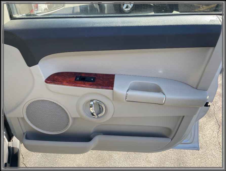 2006 Jeep Commander 4dr Limited 4WD, available for sale in Huntington Station, New York | My Auto Inc.. Huntington Station, New York 2006 Jeep Commander 4dr Limited 4WD, available for sale in Huntington Station, New York | My Auto Inc.. Huntington Station, New York