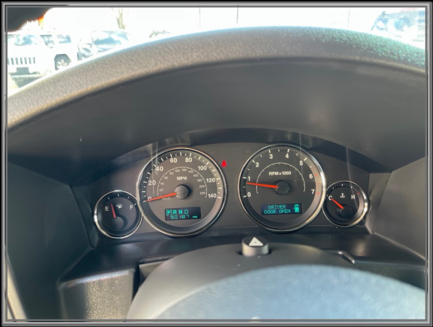 2006 Jeep Commander 4dr Limited 4WD, available for sale in Huntington Station, New York | My Auto Inc.. Huntington Station, New York 2006 Jeep Commander 4dr Limited 4WD, available for sale in Huntington Station, New York | My Auto Inc.. Huntington Station, New York