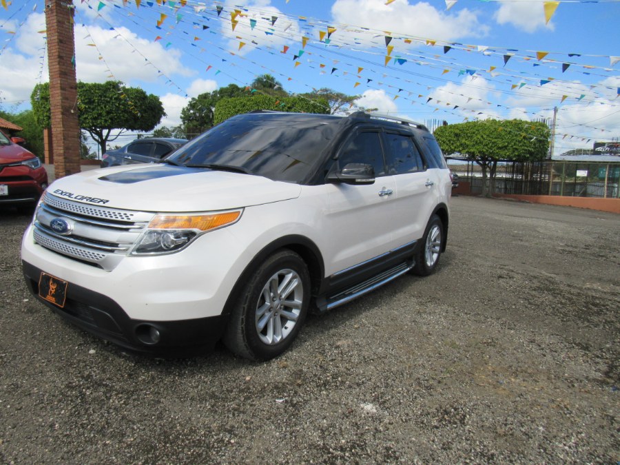 2015 Ford Explorer 4WD 4dr XLT, available for sale in San Francisco de Macoris Rd, Dominican Republic | Hilario Auto Import. San Francisco de Macoris Rd, Dominican Republic 2015 Ford Explorer 4WD 4dr XLT, available for sale in San Francisco de Macoris Rd, Dominican Republic | Hilario Auto Import. San Francisco de Macoris Rd, Dominican Republic