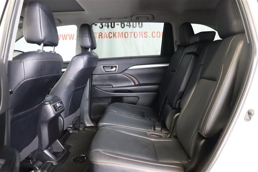 2019 Toyota Highlander XLE, available for sale in Paterson, New Jersey | Fast Track Motors. Paterson, New Jersey 2019 Toyota Highlander XLE, available for sale in Paterson, New Jersey | Fast Track Motors. Paterson, New Jersey