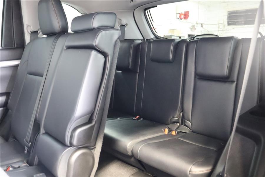 2019 Toyota Highlander XLE, available for sale in Paterson, New Jersey | Fast Track Motors. Paterson, New Jersey 2019 Toyota Highlander XLE, available for sale in Paterson, New Jersey | Fast Track Motors. Paterson, New Jersey