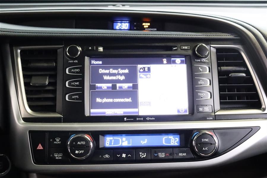 2019 Toyota Highlander XLE, available for sale in Paterson, New Jersey | Fast Track Motors. Paterson, New Jersey 2019 Toyota Highlander XLE, available for sale in Paterson, New Jersey | Fast Track Motors. Paterson, New Jersey