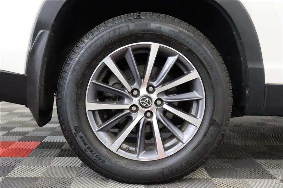 2019 Toyota Highlander XLE, available for sale in Paterson, New Jersey | Fast Track Motors. Paterson, New Jersey 2019 Toyota Highlander XLE, available for sale in Paterson, New Jersey | Fast Track Motors. Paterson, New Jersey