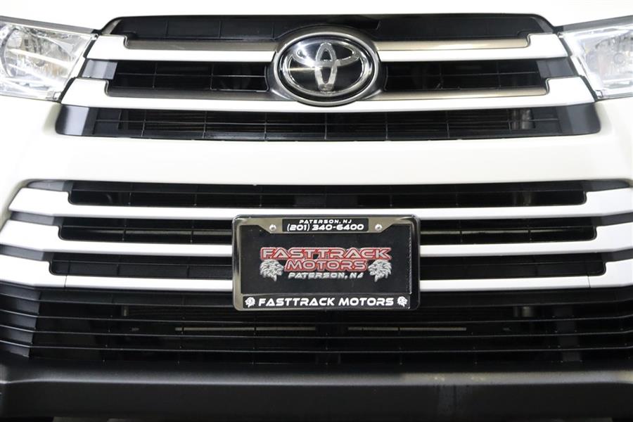 2019 Toyota Highlander XLE, available for sale in Paterson, New Jersey | Fast Track Motors. Paterson, New Jersey 2019 Toyota Highlander XLE, available for sale in Paterson, New Jersey | Fast Track Motors. Paterson, New Jersey