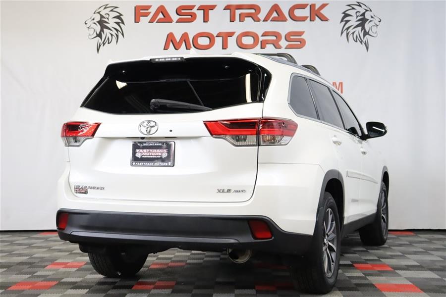 2019 Toyota Highlander XLE, available for sale in Paterson, New Jersey | Fast Track Motors. Paterson, New Jersey 2019 Toyota Highlander XLE, available for sale in Paterson, New Jersey | Fast Track Motors. Paterson, New Jersey