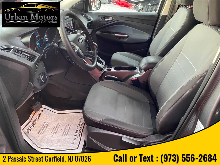 2013 Ford Escape SE, available for sale in Garfield, New Jersey | Urban Motors Collection. Garfield, New Jersey 2013 Ford Escape SE, available for sale in Garfield, New Jersey | Urban Motors Collection. Garfield, New Jersey
