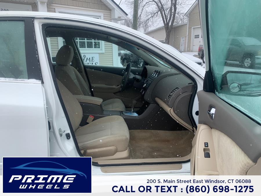 2012 Nissan Altima 4dr Sdn I4 CVT 2.5 S, available for sale in East Windsor, Connecticut | Prime Wheels. East Windsor, Connecticut 2012 Nissan Altima 4dr Sdn I4 CVT 2.5 S, available for sale in East Windsor, Connecticut | Prime Wheels. East Windsor, Connecticut